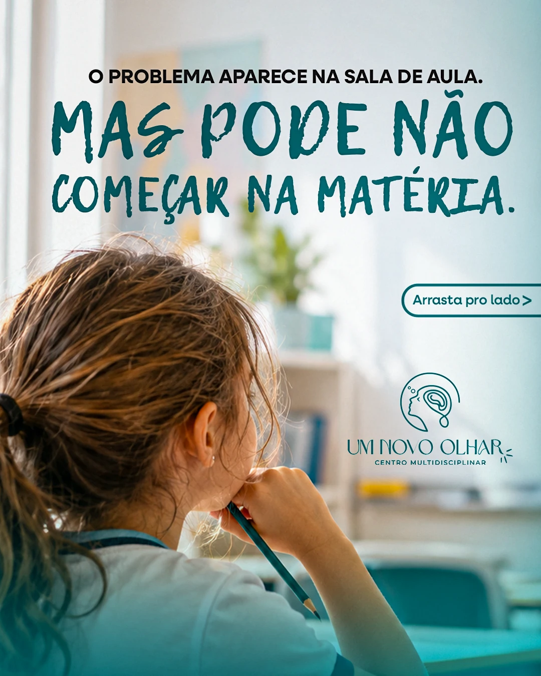 Carrossel original da Um Novo Olhar com linguagem em turquesa, papel recortado e elementos escolares