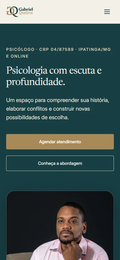 Abertura real do site de Gabriel Queiroz no celular