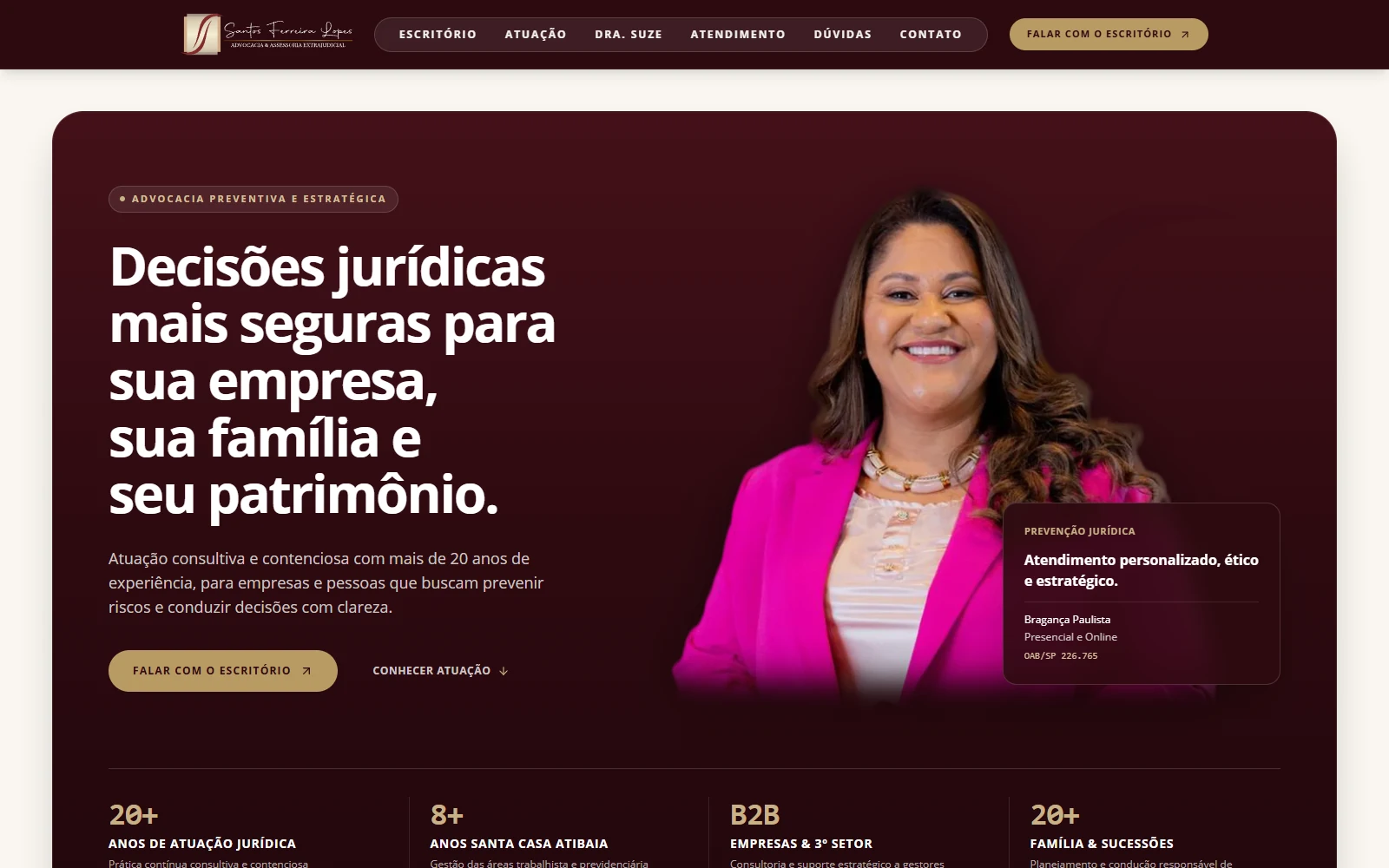 Site do escritório Santos Ferreira Lopes com retrato de Suze, contraste bordô e informações de atuação